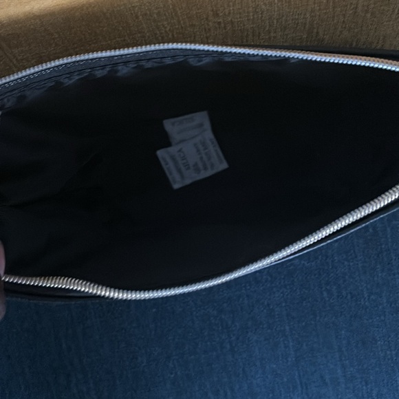 Jeffree Star exclusive Bat Bag in black w/ iconic orange star logo -discontinued - Picture 4 of 4